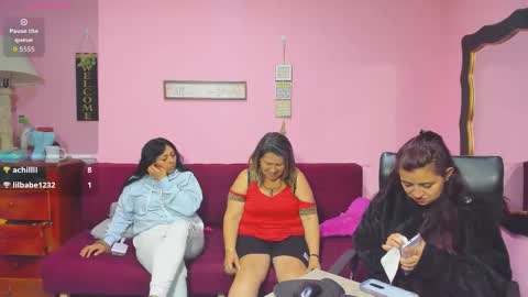 zoe and Kataleya online show from 11/05/25, 01:27