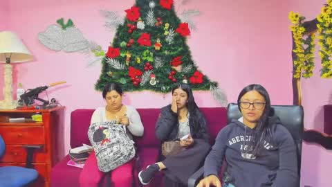 zoe and Kataleya online show from 12/18/25, 12:22