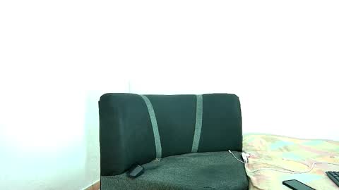 Snapshot of alejo_21cm chatting on 12/18/24, 06:57 alejo_21cm online show from 12/18/24, 06:57