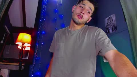 alejo_323__ online show from 01/22/25, 02:59