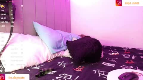 alejo_cute online show from 12/28/24, 10:13