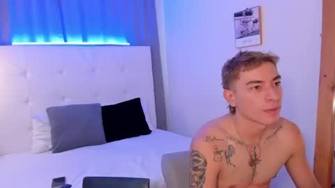 Snapshot of alejo_exotic chatting on 04/28/26, 12:32 alejo_exotic online show from 04/28/26, 12:32