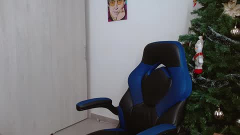 David online show from 11/30/25, 04:33