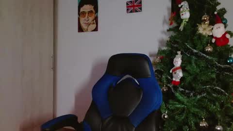 David online show from 12/17/25, 03:45