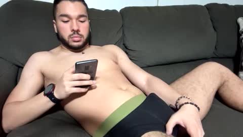 Snapshot of alejocoleman chatting on 10/29/25, 10:22 alejocoleman online show from 10/29/25, 10:22