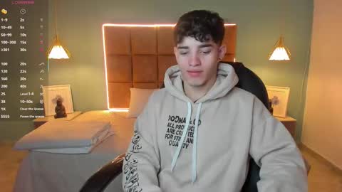 ALejoo Saenz online show from 10/15/25, 03:17