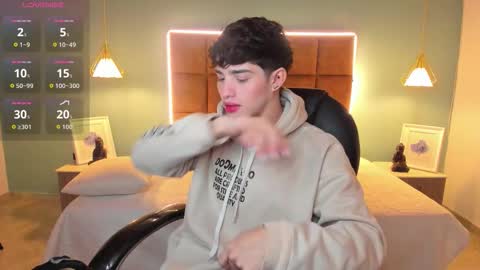 ALejoo Saenz online show from 12/02/25, 12:16