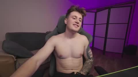 Alex and Linar online show from 11/25/25, 10:54