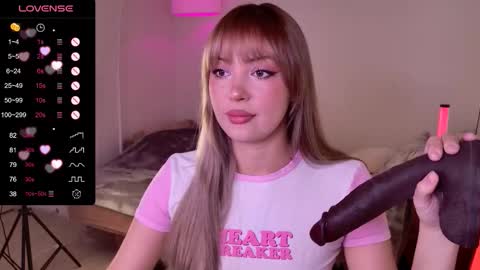 Snapshot of aleksacandy chatting on 02/10/26, 03:27 aleksacandy online show from 02/10/26, 03:27