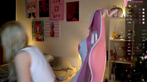 Lexi online show from 12/02/24, 04:09