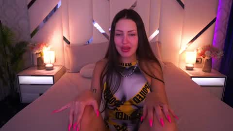Snapshot of aleksaloree chatting on 06/11/26, 12:32 aleksaloree online show from 06/11/26, 12:32