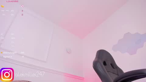 Snapshot of aleksandra_miller chatting on 01/23/25, 03:11 Aleksandra online show from 01/23/25, 03:11