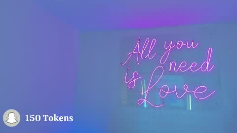 Snapshot of aleksandra_miller chatting on 10/06/25, 12:24 Aleksandra online show from 10/06/25, 12:24