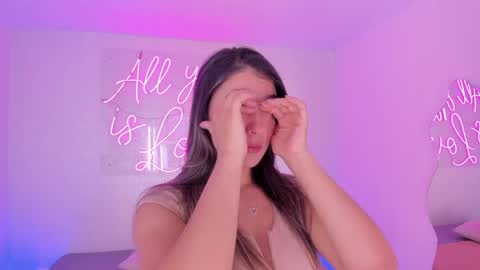 Aleksandra  online show from 04/07/26, 12:38