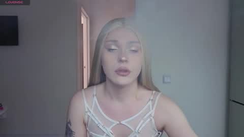 ALENA  INDEPENDENT MODEL online show from 03/18/26, 04:37