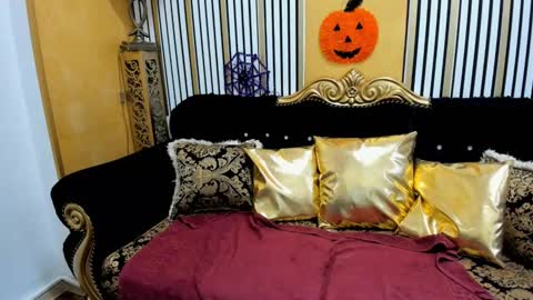 alenarios online show from 10/28/25, 07:56