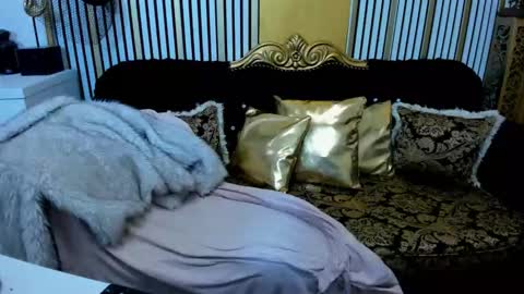 alenarios online show from 11/13/25, 08:02