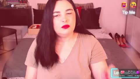 Snapshot of alenni chatting on 05/05/26, 03:14 Alenni online show from 05/05/26, 03:14