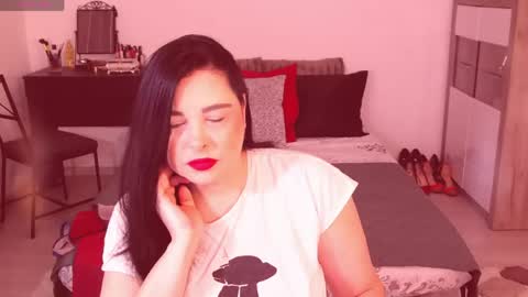 Snapshot of alenni chatting on 05/07/26, 02:50 Alenni online show from 05/07/26, 02:50