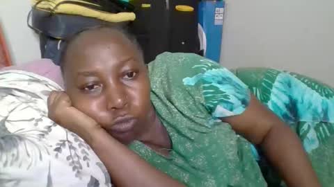 Noreen Kennth and Emilly online show from 09/24/25, 01:25