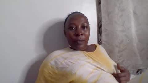 Noreen Kennth and Emilly online show from 10/07/25, 06:27