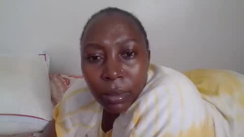 Noreen Kennth and Emilly online show from 12/19/25, 07:15