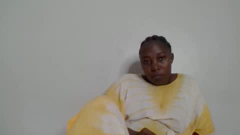 Noreen Kennth and Emilly online show from 01/07/26, 06:21