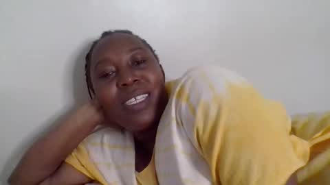 Noreen Kennth and Emilly online show from 02/20/26, 07:03