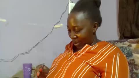 Noreen Kennth and Emilly online show from 04/11/26, 08:07