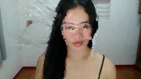 Snapshot of alesha_vibe_me chatting on 01/04/25, 01:31 alesha_vibe_me online show from 01/04/25, 01:31