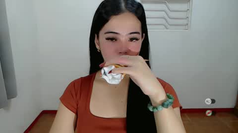 Snapshot of alesha_vibe_me chatting on 01/24/25, 01:56 alesha_vibe_me online show from 01/24/25, 01:56