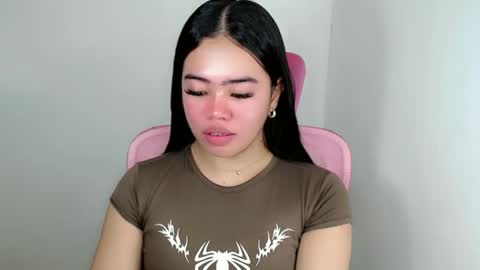 alesha_vibe_me online show from 05/19/26, 01:33