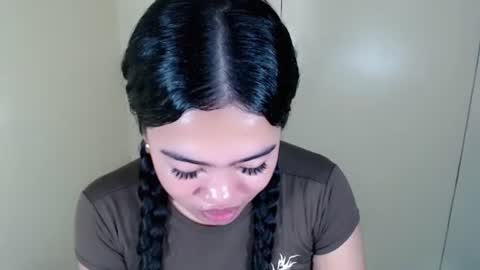 Snapshot of alesha_vibe_me chatting on 08/04/26, 01:57 alesha_vibe_me online show from 08/04/26, 01:57