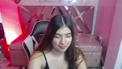 Snapshot of alesia_v chatting on 05/29/26, 03:26 Live 1000pm 600am COLOMBIAN HOUR online show from 05/29/26, 03:26