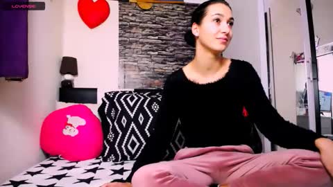 AlesiaSensual online show from 11/25/25, 10:04