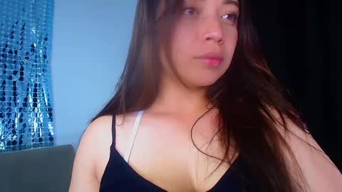 Snapshot of aleska_dollx chatting on 02/07/25, 02:19 QUEEN OFF MILk IM BACK 15 NOV online show from 02/07/25, 02:19