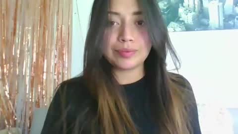 QUEEN OFF MILk  IM BACK  15 NOV online show from 11/30/25, 07:51