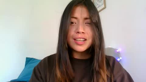 QUEEN OFF MILk  IM BACK  15 NOV online show from 03/22/26, 06:33