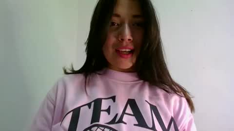 QUEEN OFF MILk  IM BACK  15 NOV online show from 04/17/26, 08:34