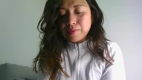 QUEEN OFF MILk  IM BACK  15 NOV online show from 04/26/26, 03:48