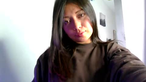 Snapshot of aleska_dollx chatting on 06/05/26, 11:54 QUEEN OFF MILk IM BACK 15 NOV online show from 06/05/26, 11:54