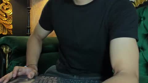 Snapshot of aless_king chatting on 07/09/26, 10:25 Alessandro King online show from 07/09/26, 10:25