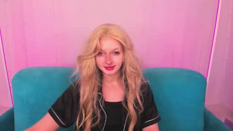 Snapshot of alessakiss chatting on 11/13/25, 08:57 alessakiss online show from 11/13/25, 08:57