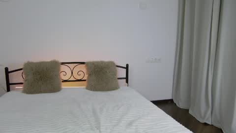 alessamay online show from 04/11/26, 08:24