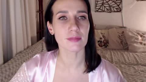 Sandra online show from 12/17/24, 07:48