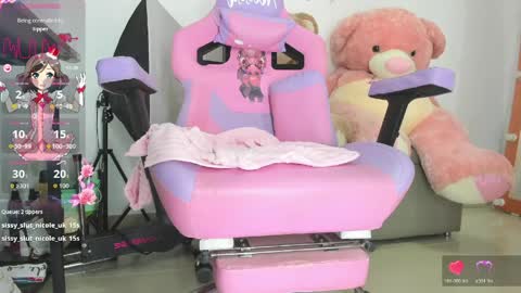 Snapshot of alessandra_thedoll chatting on 03/26/26, 09:09 Alessa online show from 03/26/26, 09:09