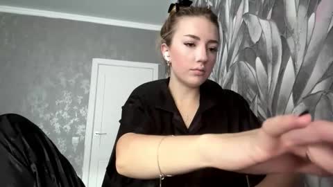 Betty online show from 11/17/25, 09:04