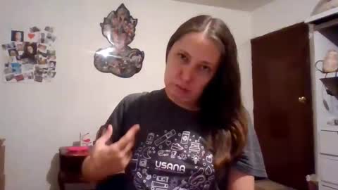 Alessandra Conrado online show from 04/25/26, 07:44