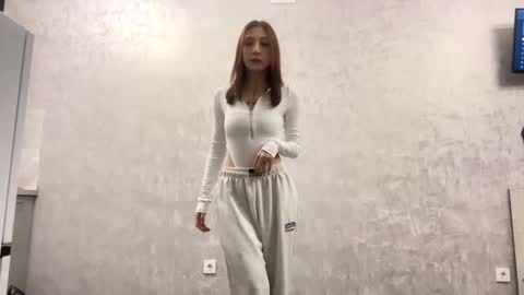 Snapshot of alessandralogalbo chatting on 02/05/26, 12:32 Emma online show from 02/05/26, 12:32