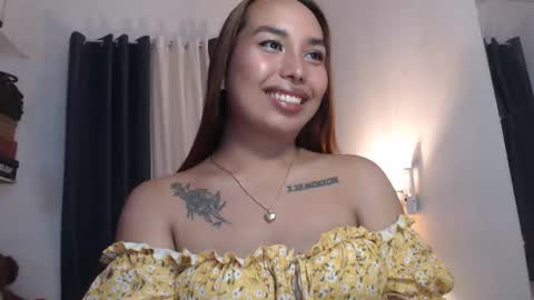 Snapshot of alessandramore chatting on 05/18/26, 07:03 Alessandra online show from 05/18/26, 07:03
